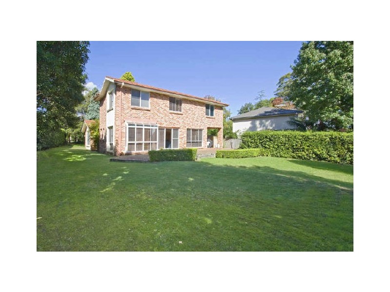 92 Warrimoo Avenue, St Ives NSW 2075