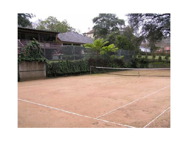 80 Livingstone Ave, Pymble NSW 2073