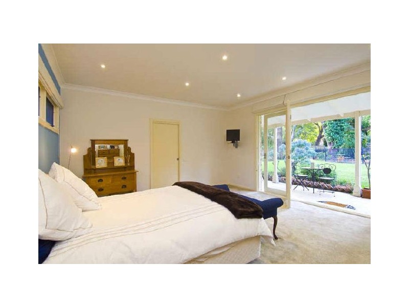 12 Avoca Road, Turramurra NSW 2074