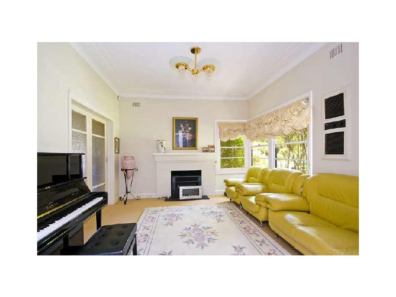 115 Livingstone Avenue, Pymble NSW 2073