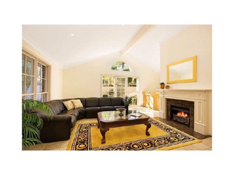 4 Mayfield Avenue, Pymble NSW 2073