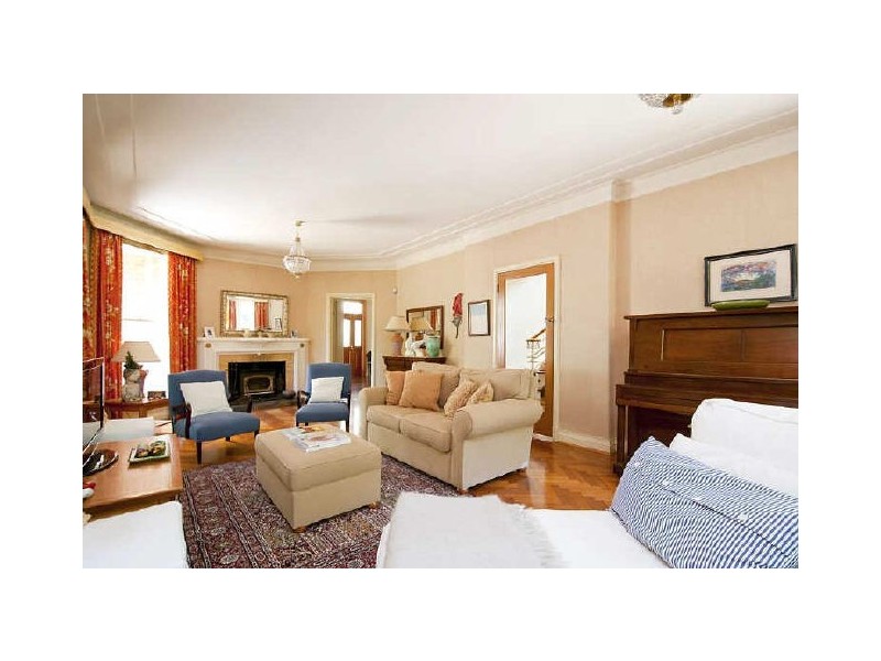 1 Pibrac Avenue, Warrawee NSW 2074