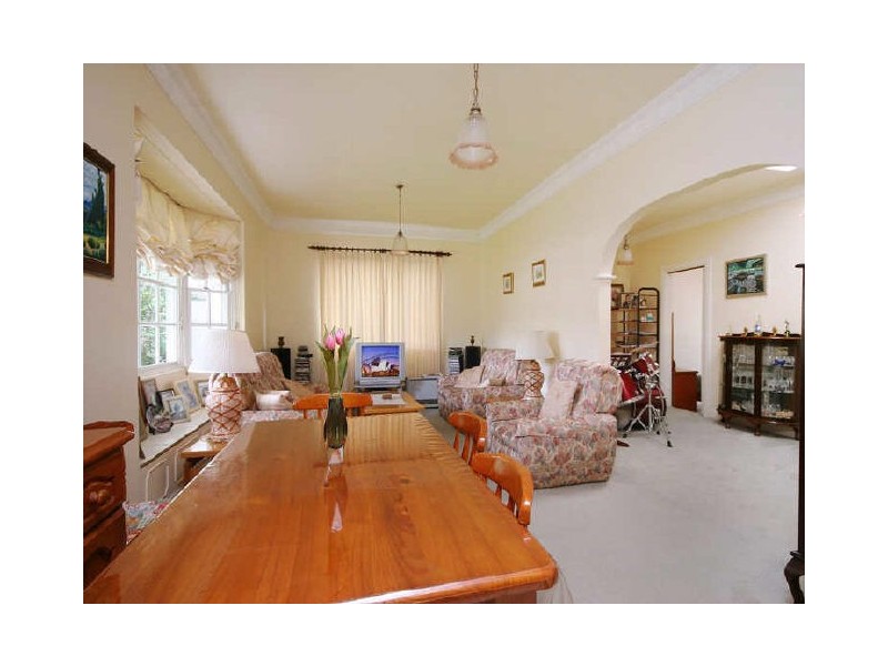 4 Challis Avenue, Turramurra NSW 2074