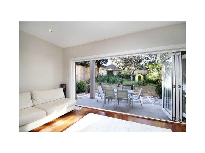 18 Kanoona Avenue, St Ives NSW 2075