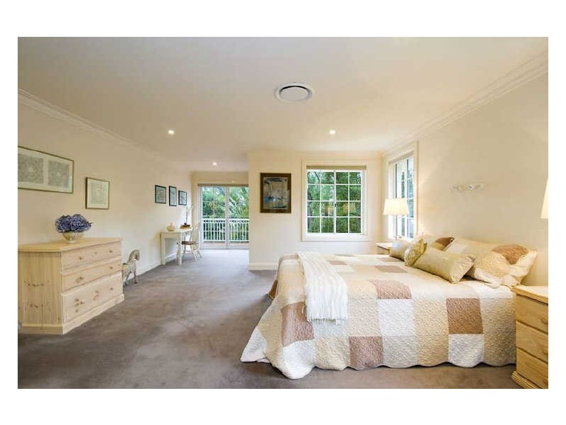 2 Sarnia Crescent, Killara NSW 2071