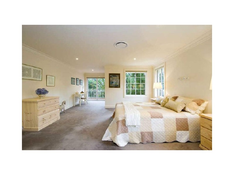 2 Sarnia Crescent, Killara NSW 2071