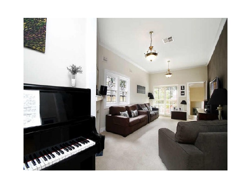 6 Trentino Road, Turramurra NSW 2074