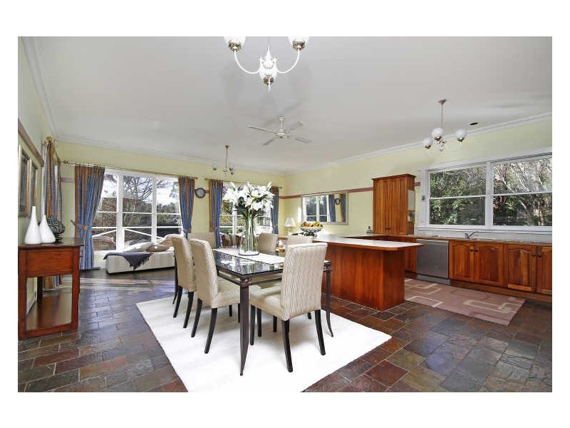 1 Bareena Avenue, Wahroonga NSW 2076
