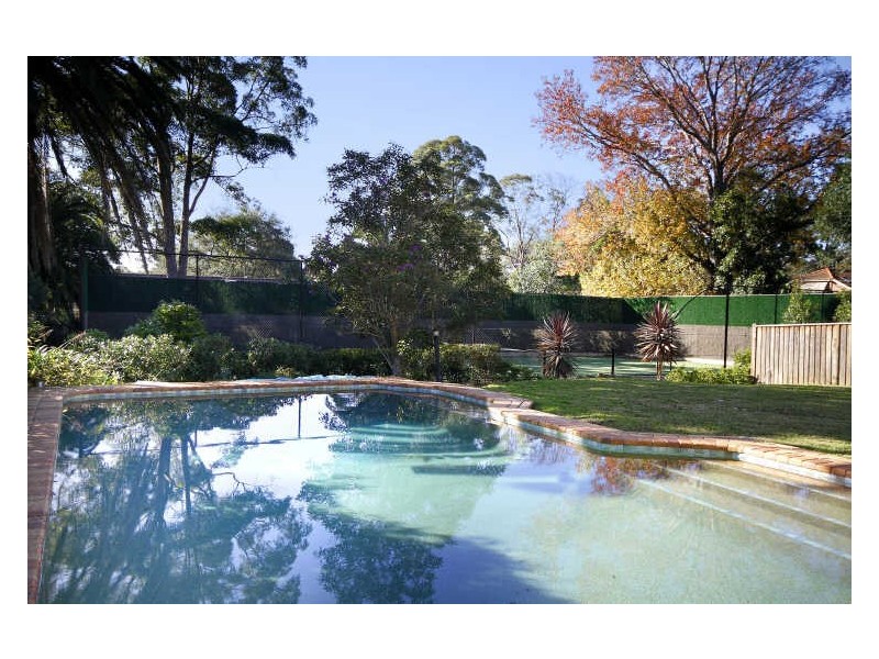 1 Bareena Avenue, Wahroonga NSW 2076
