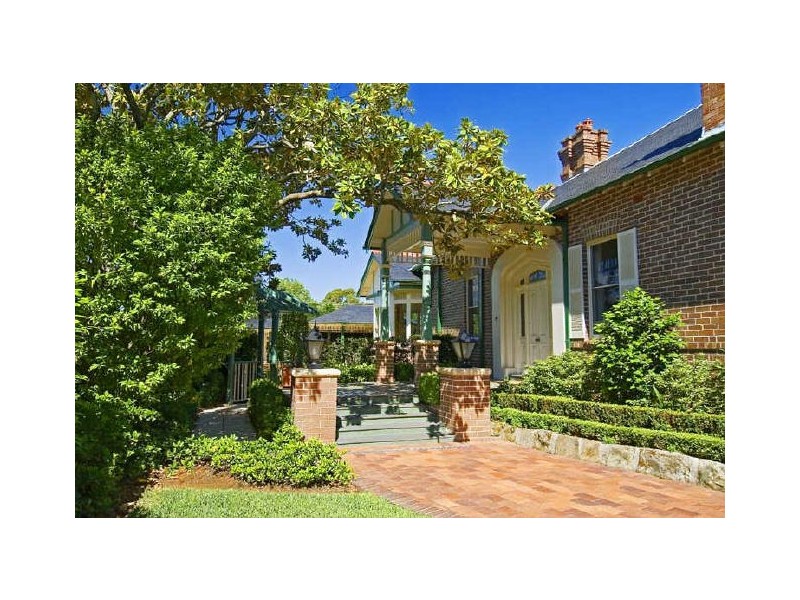 51 Ku-Ring-Gai Avenue, Turramurra NSW 2074