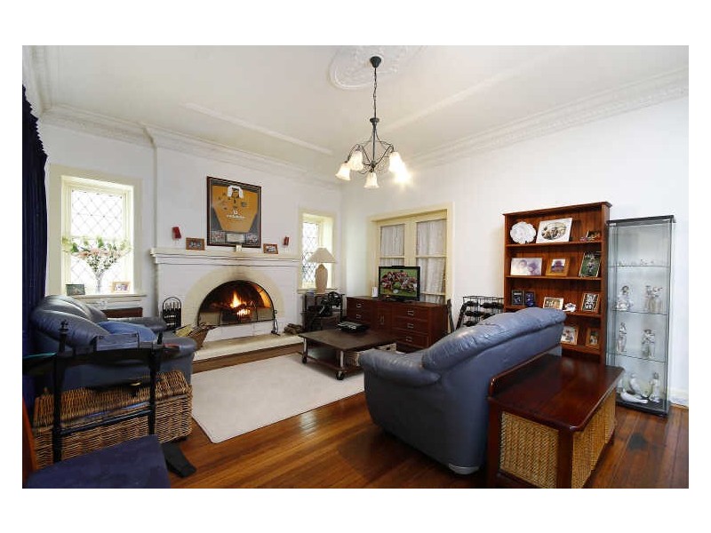 4 Trentino Road, Turramurra NSW 2074