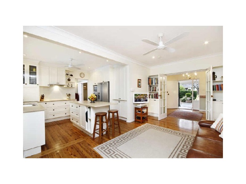 27 Andrew Avenue, West Pymble NSW 2073