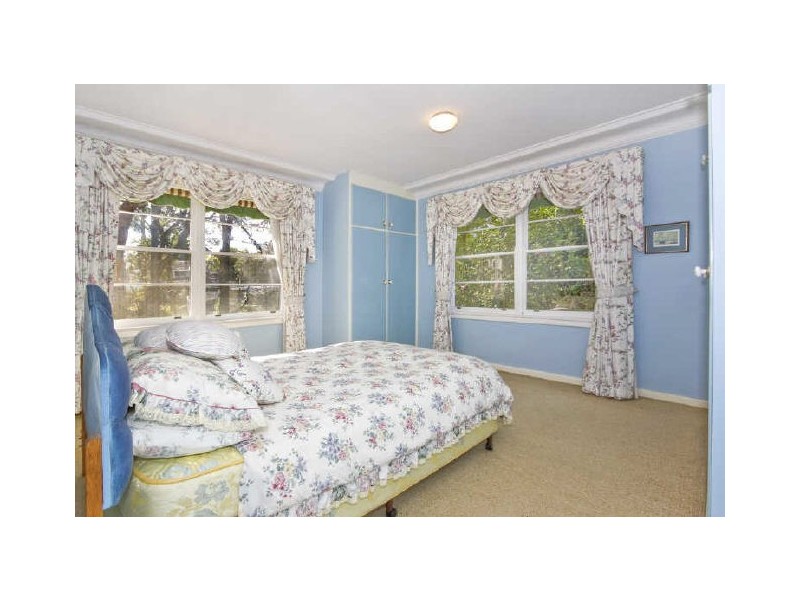 11 Woolcott Avenue, Wahroonga NSW 2076