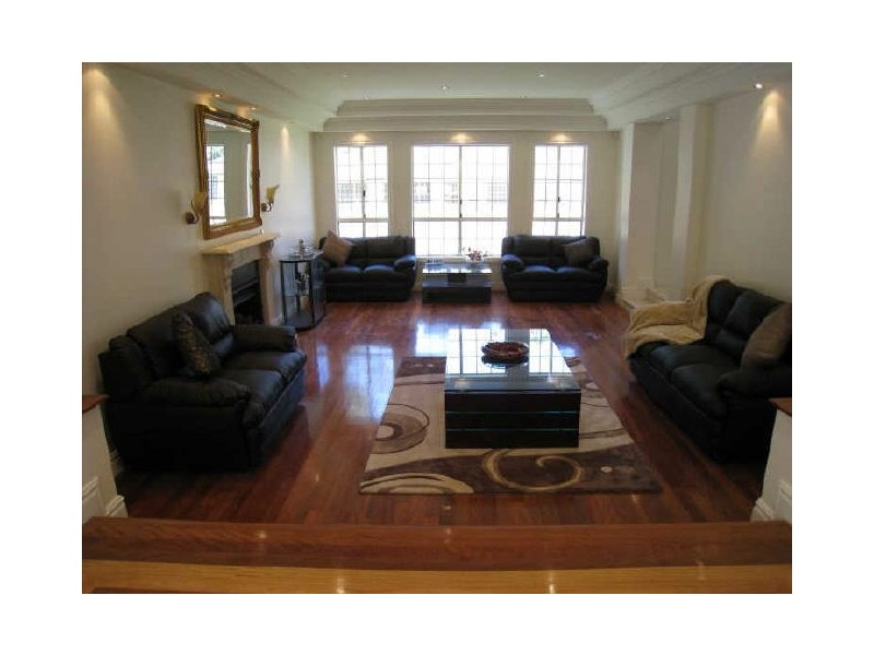 22 Macquarie Road, Pymble NSW 2073