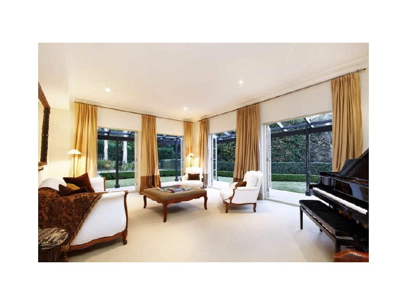 12 Penrhyn Avenue, Pymble NSW 2073