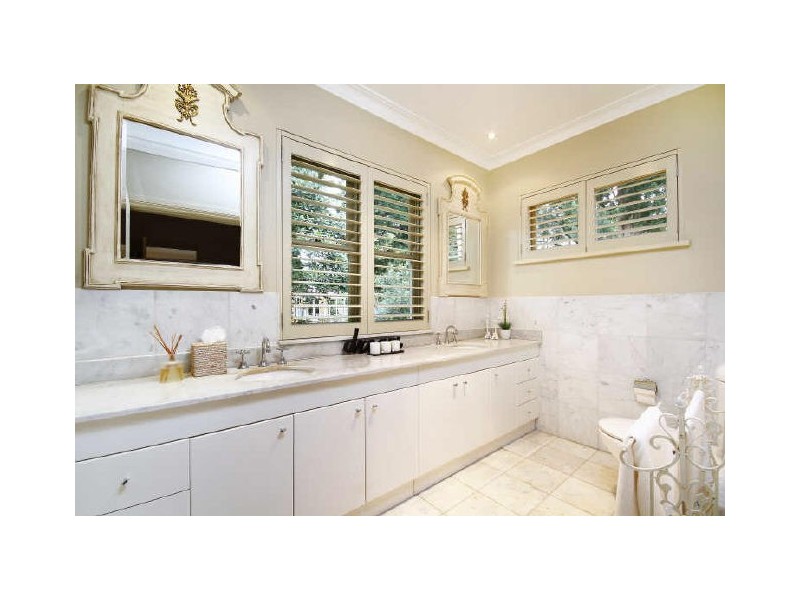 12 Penrhyn Avenue, Pymble NSW 2073