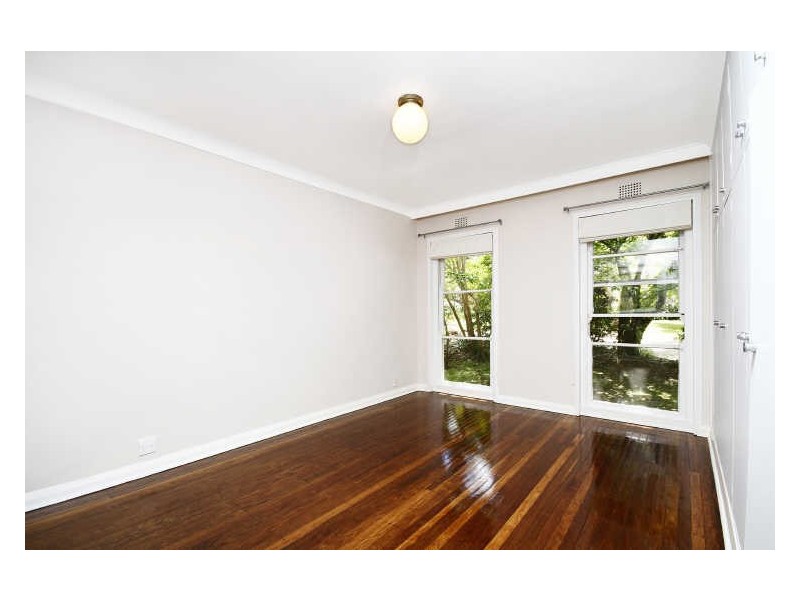 2 Lonsdale Avenue, Pymble NSW 2073