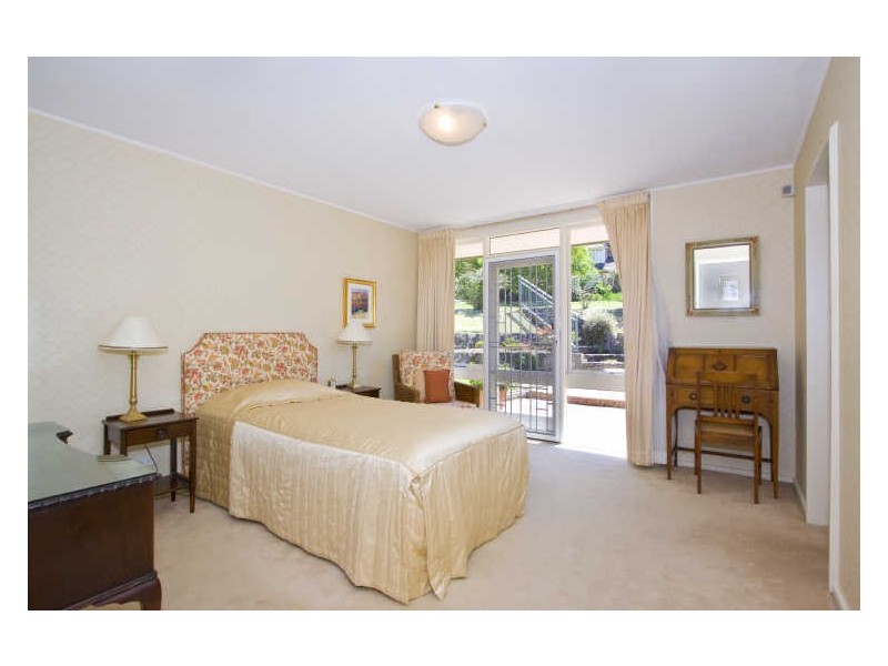 1 Ainslie Close, St Ives NSW 2075