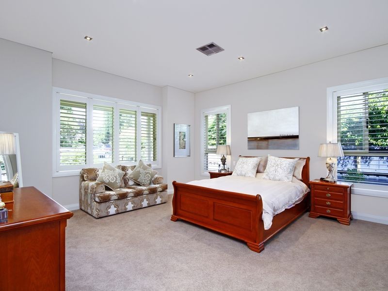 1 Challis Avenue, Turramurra NSW 2074