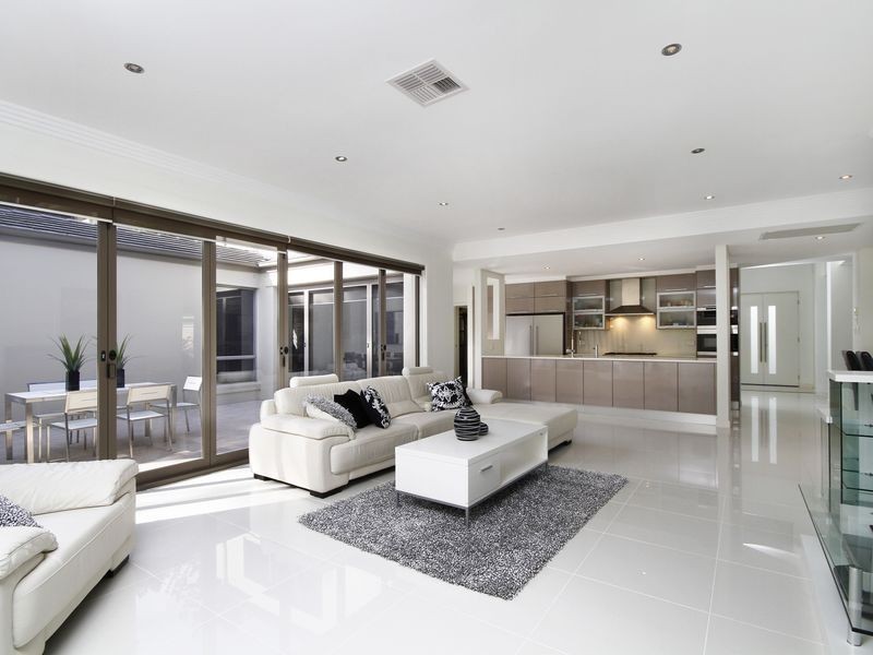 1 Par Close (4 Greenway Drive), Pymble NSW 2073