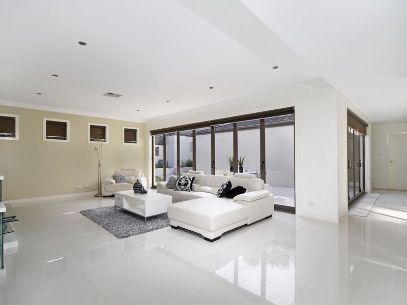 1 Par Close (4 Greenway Drive), Pymble NSW 2073