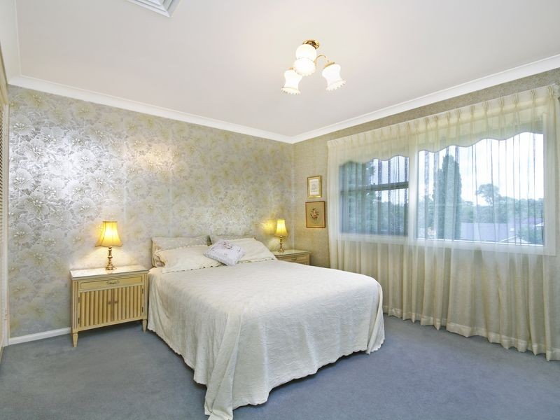 18 Todman Avenue, West Pymble NSW 2073