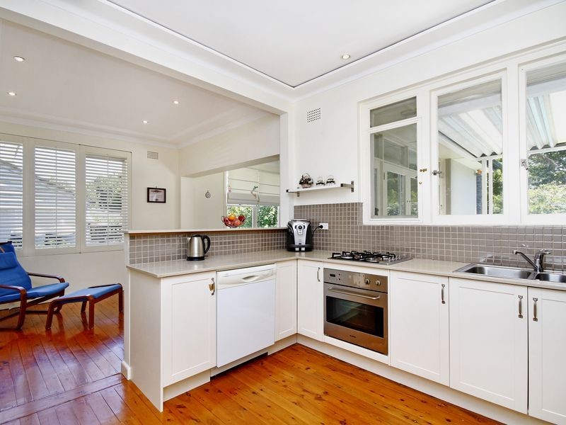 5 Wyomee Avenue, West Pymble NSW 2073