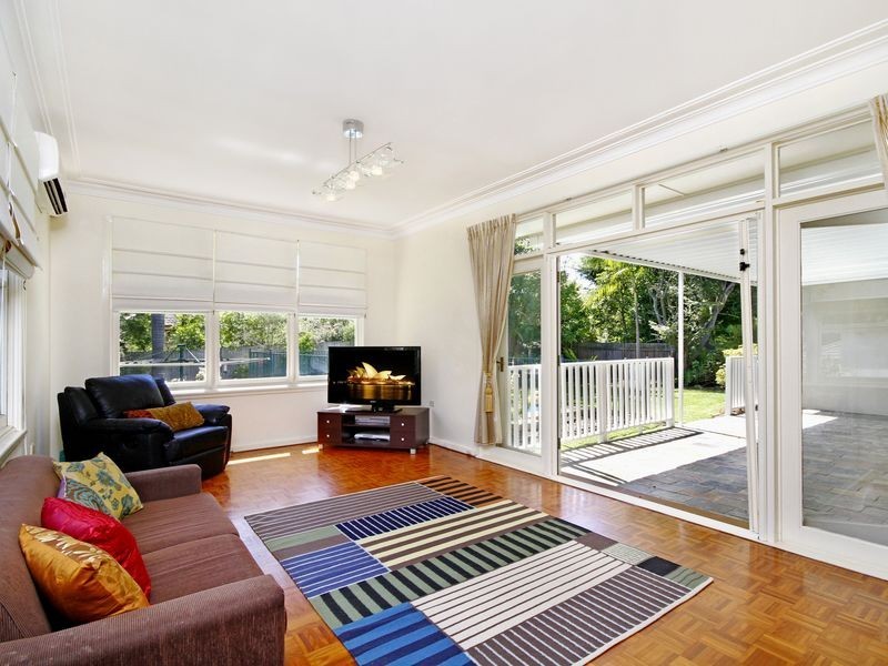 5 Wyomee Avenue, West Pymble NSW 2073