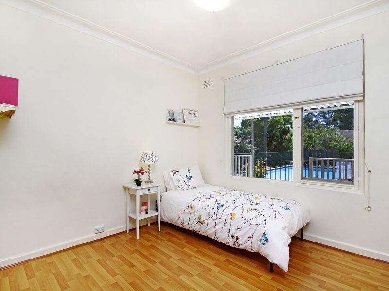 5 Wyomee Avenue, West Pymble NSW 2073