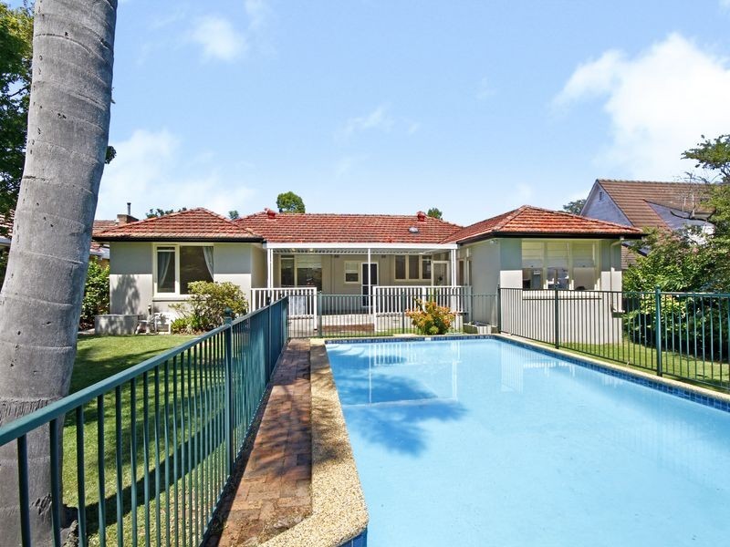 5 Wyomee Avenue, West Pymble NSW 2073