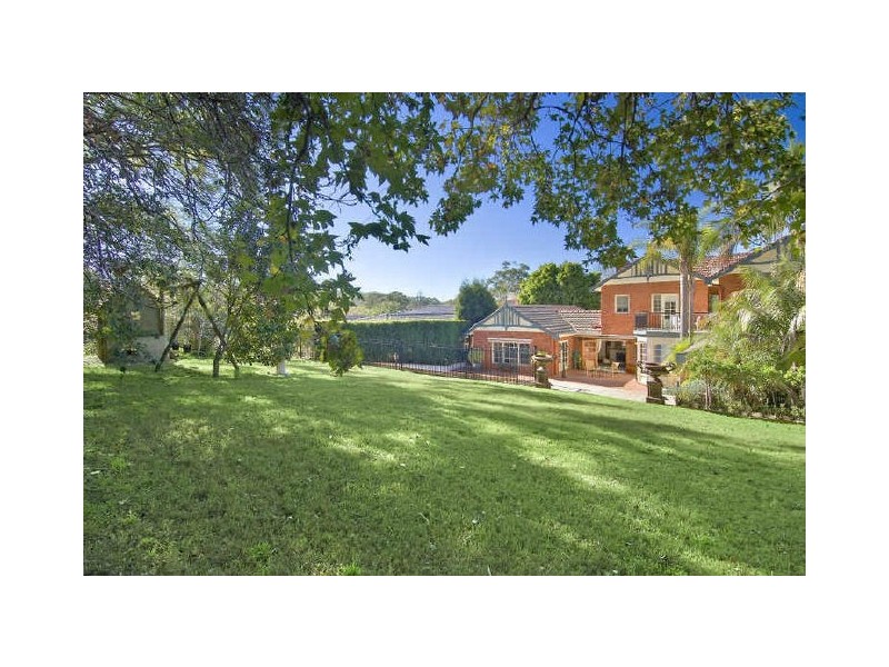 10 Macquarie Road, Pymble NSW 2073
