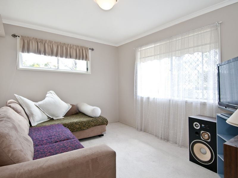 18 Glastonbury Drive, Bethania QLD 4205