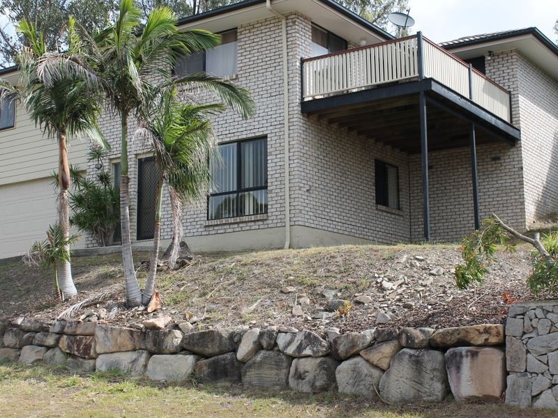 7 Hillside Cresent, Edens Landing QLD 4207
