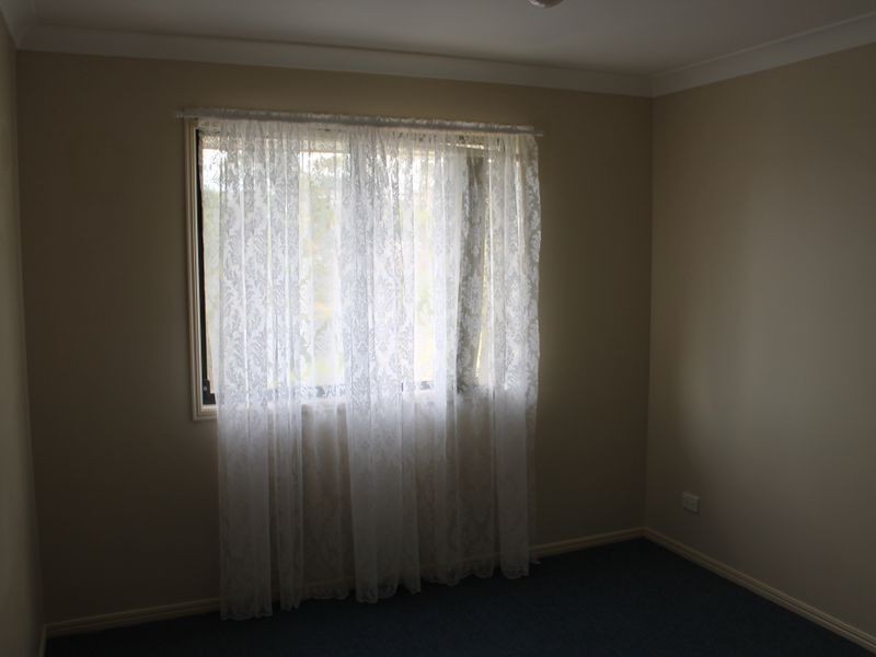 7 Hillside Cresent, Edens Landing QLD 4207