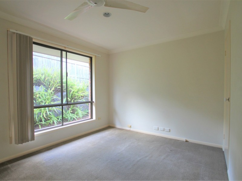 8 Rowsell Court, Mount Warren Park QLD 4207