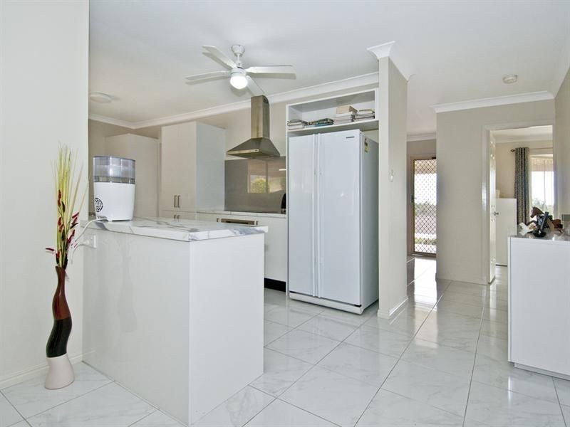 10 Vromans Court, Edens Landing QLD 4207