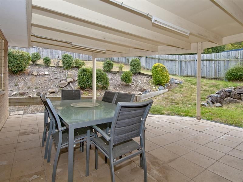 10 Vromans Court, Edens Landing QLD 4207