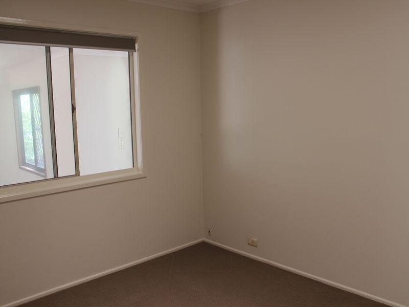 12 Jarvis Street, Holmview QLD 4207