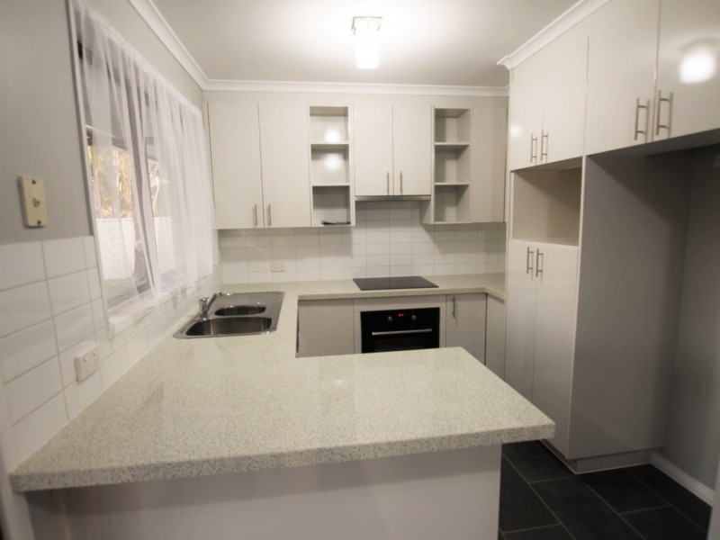 9 Montrose Ave, Bethania QLD 4205