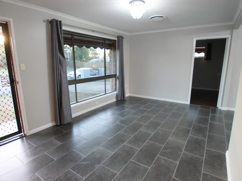 9 Montrose Ave, Bethania QLD 4205