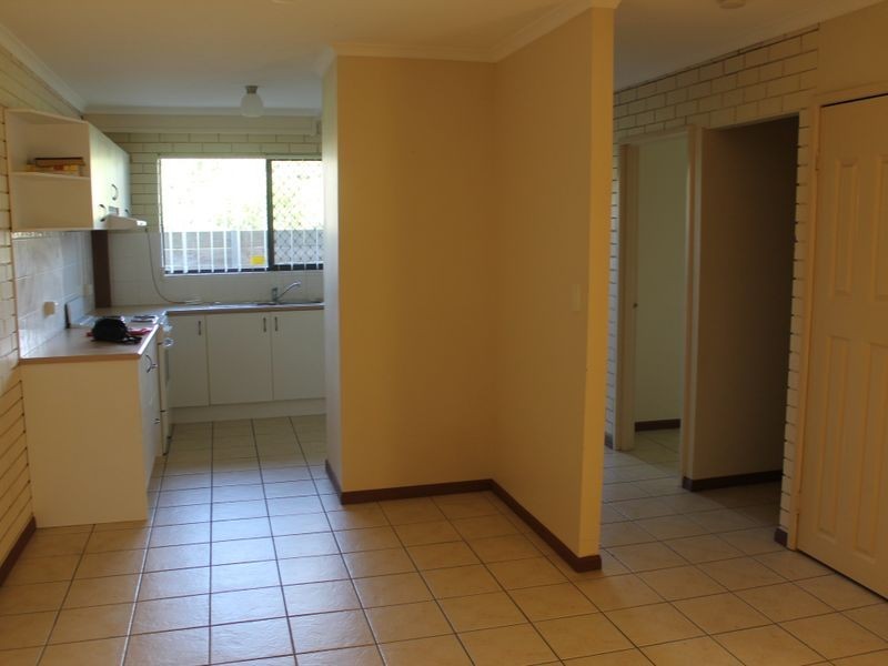 2/6A Cowper Avenue, Eagleby QLD 4207