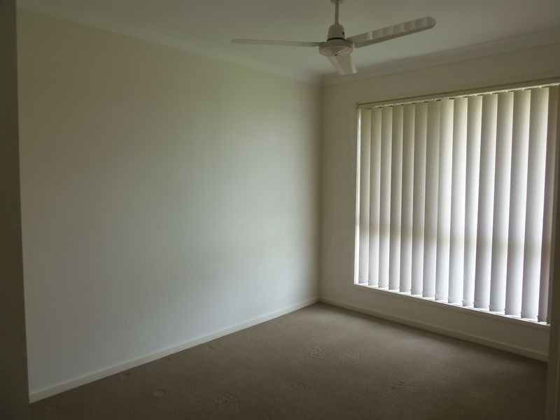 5 Rebecca Circuit, Eagleby QLD 4207