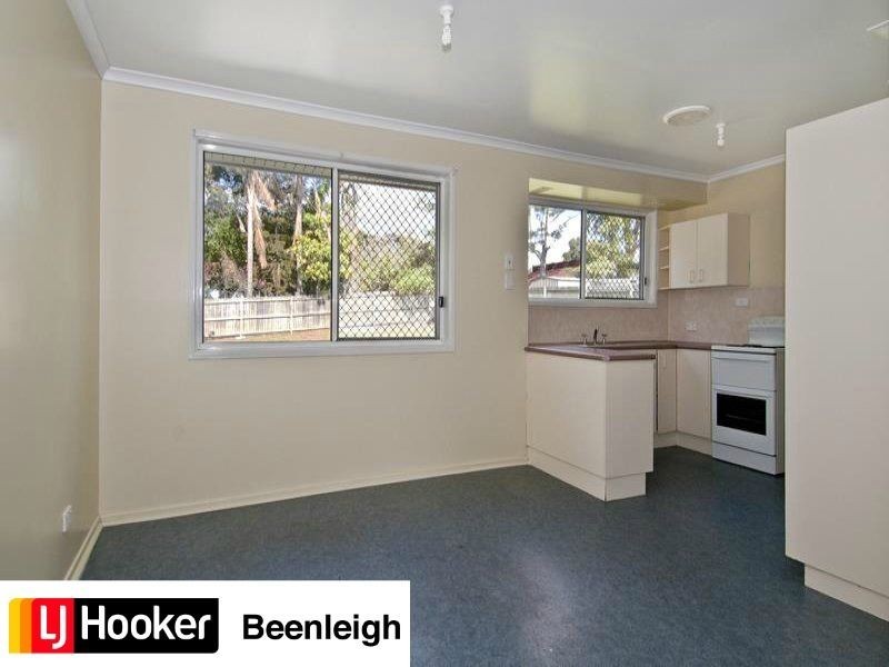 18 Tabari Place, Eagleby QLD 4207