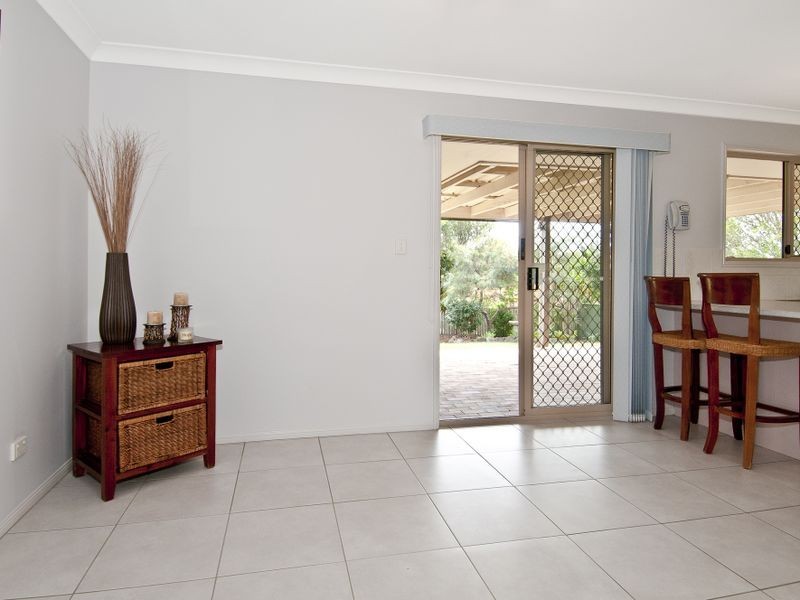 96 Castile Cresent, Edens Landing QLD 4207