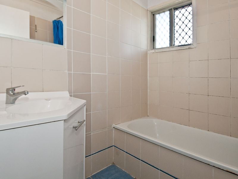 16 Dellamere Court, Eagleby QLD 4207