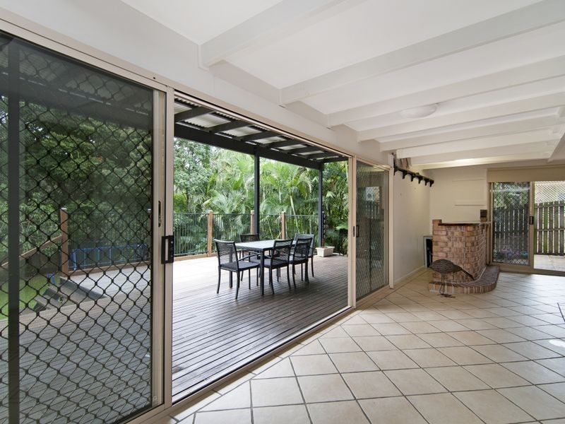 36 Leighton Drive, Edens Landing QLD 4207