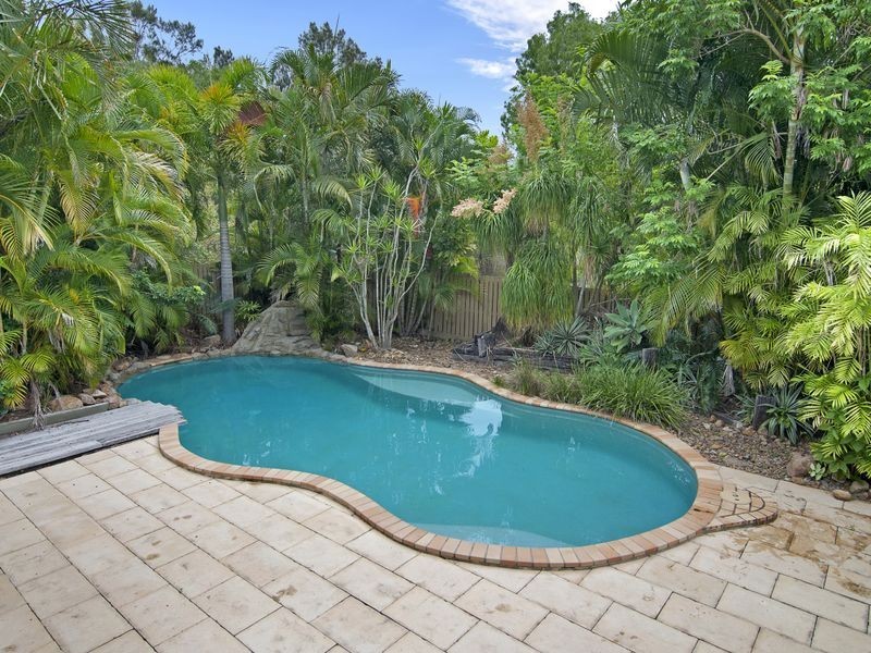 36 Leighton Drive, Edens Landing QLD 4207