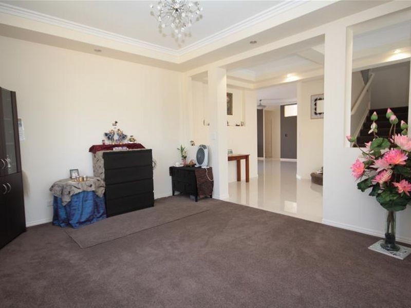 24 Grand Terrace, Waterford QLD 4133