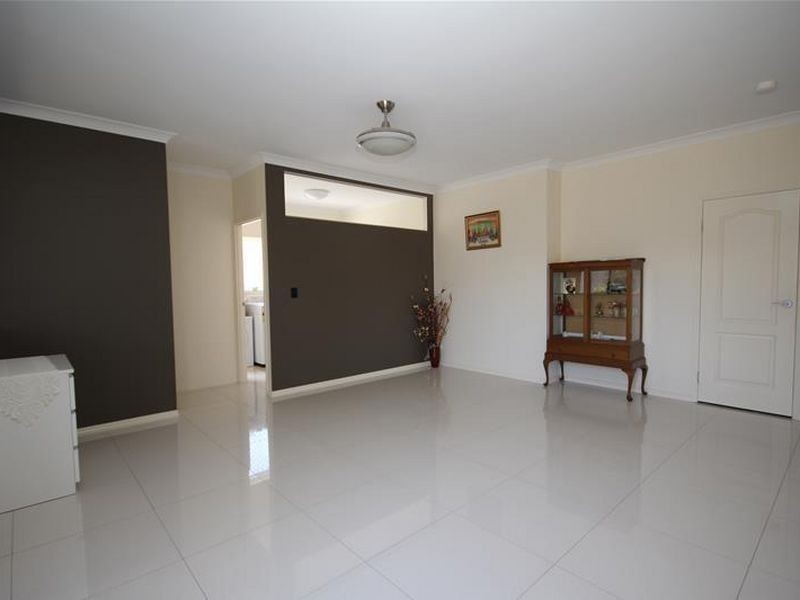 24 Grand Terrace, Waterford QLD 4133