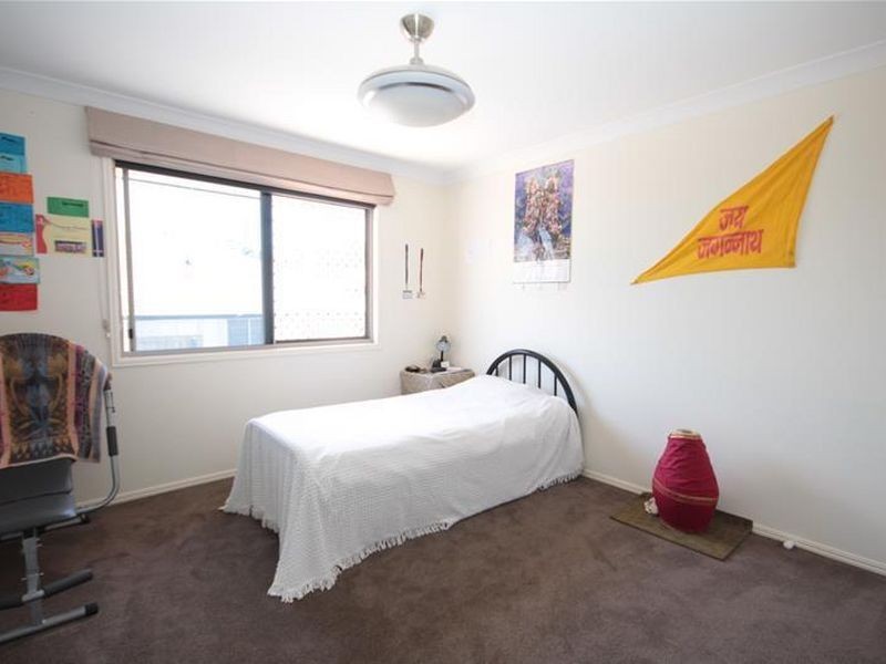 24 Grand Terrace, Waterford QLD 4133